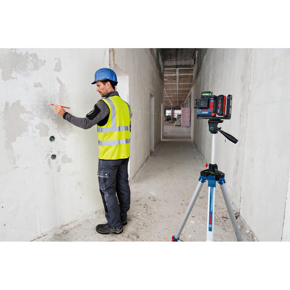 Bosch GLL 18V-120-33 CG Line Laser 12V 18V 35m (Bare) Bosch GLL 18V-120-33 CG Line Laser 12V 18V 35m (Bare)